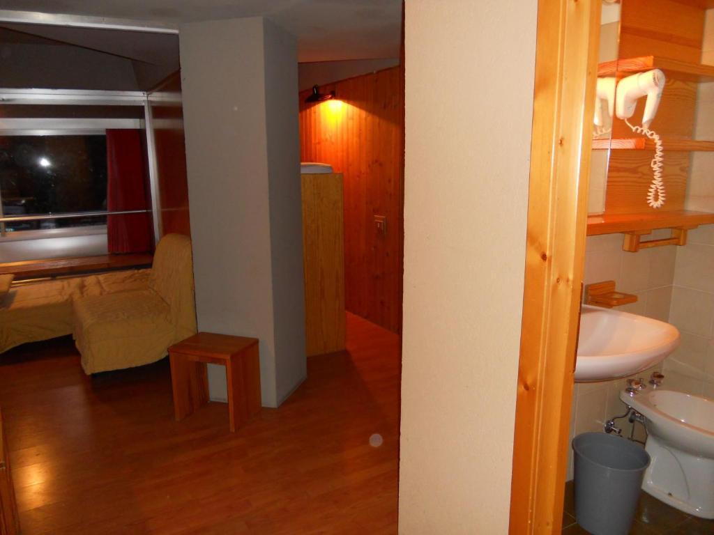 Residence Sole Alto Marilleva Zimmer foto